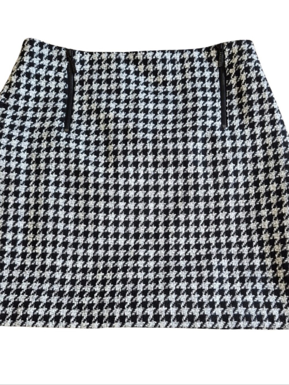 DKNY Size 8 Black White Houndstooth Tweed Mini Skirt Zip Detail NWT